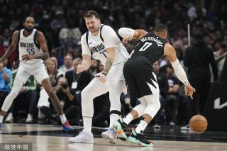 令球迷对即 令球迷对即