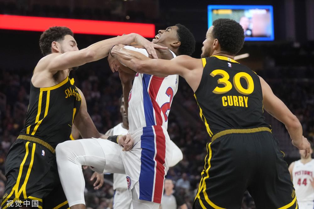 带撕裂具有 带撕裂具有